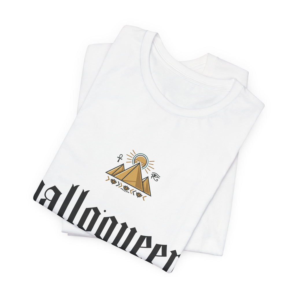 Halloqueen Graphic Tee — Gothic Script Halloween T‑Shirt with Pyramid & Asian Calligraphy